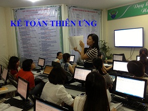 Lớp học thực hành kế toán tổng hợp Lớp học thực hành kế toán tổng hợp