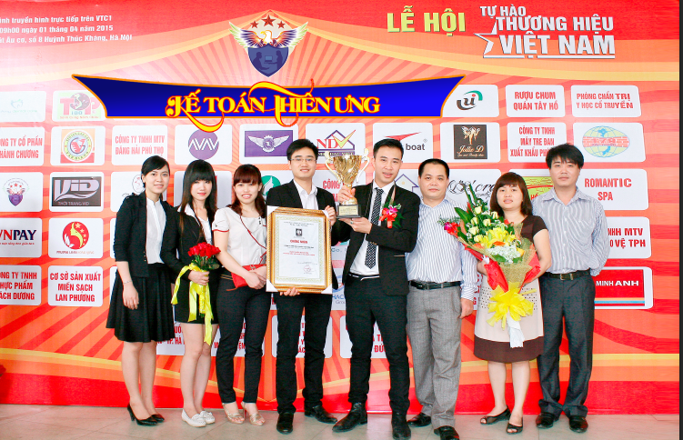 giải thưởng: Thương hiệu Việt Nam uy tín - chất lượng